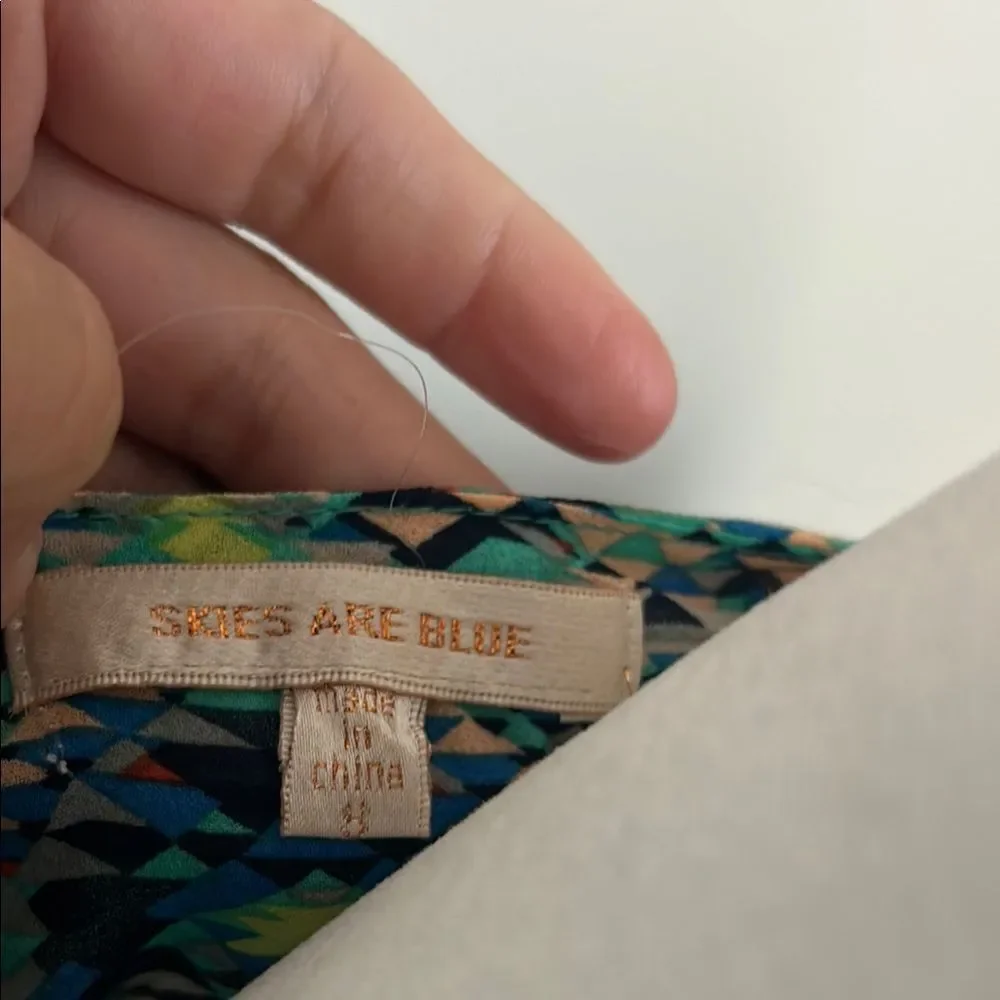 Skies Are Blue Multicolor Patterned Women's Top - Picture 2 of 5